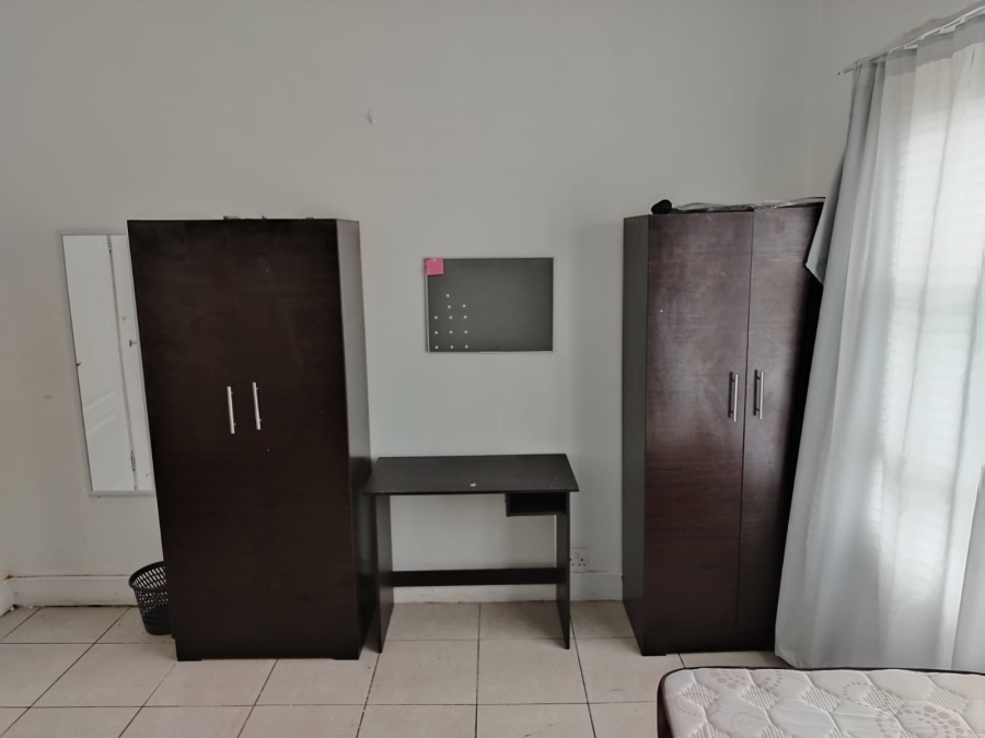 6 Bedroom Property for Sale in Southernwood Eastern Cape